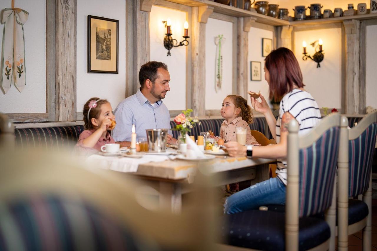 Hotel Reussischer Hof Schmolln  Экстерьер фото